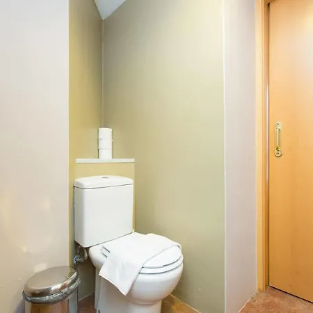 Apartment Ainb Born Tiradors